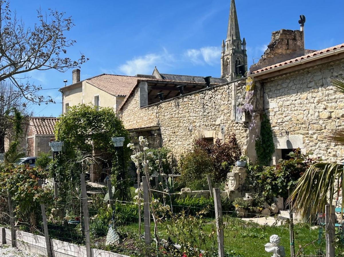 La Maison Blanche A Saint-Yzans-de-Médoc Exterior foto